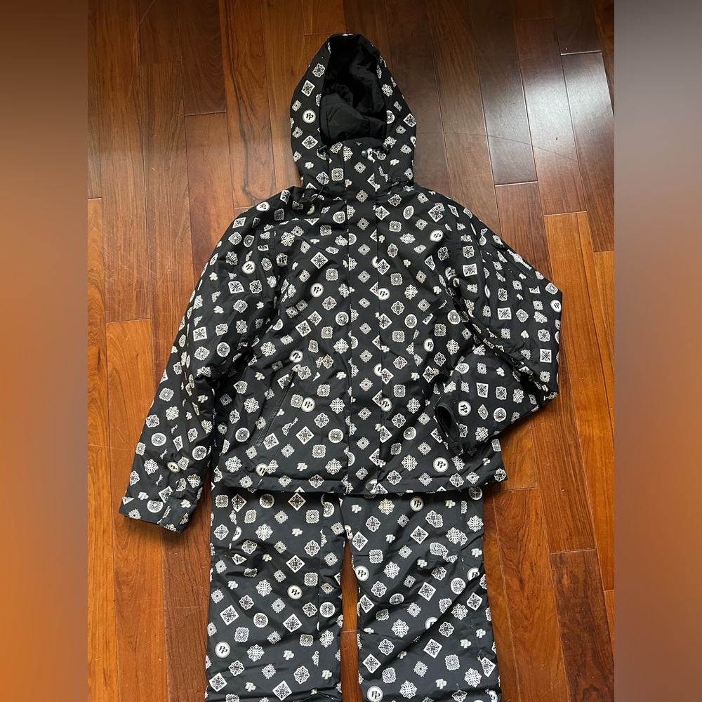 Peak Performance women’s snow suit Tahoe